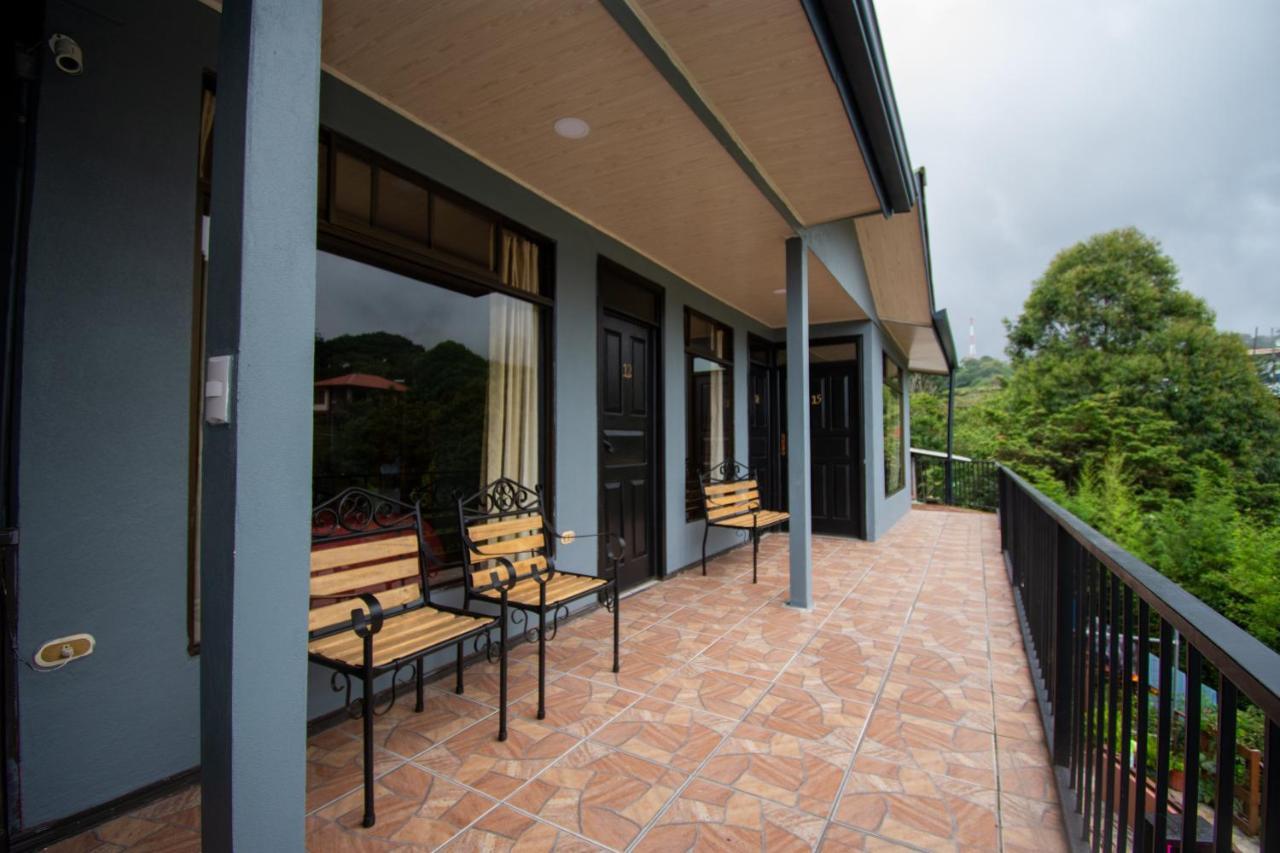 Cabinas Eddy B&B モンテベルデ エクステリア 写真