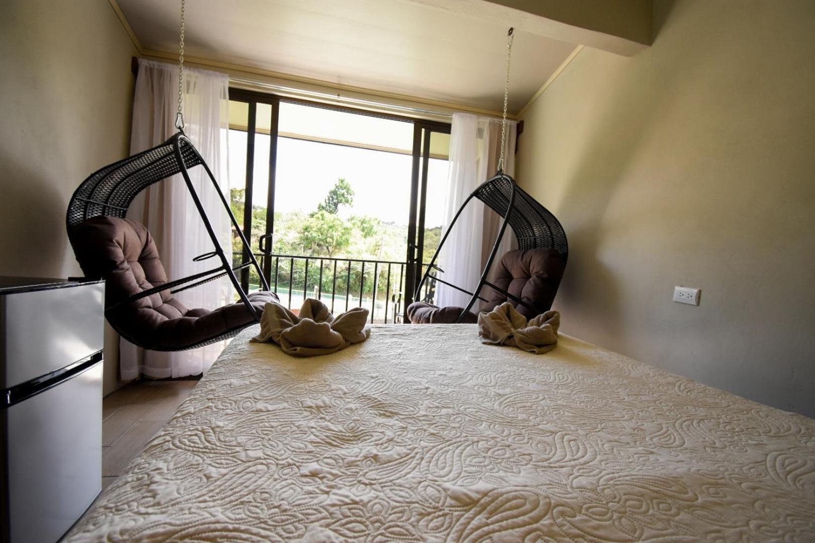 Cabinas Eddy B&B モンテベルデ エクステリア 写真